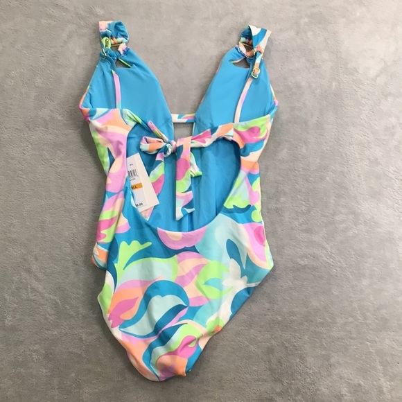 Becca Nostalgic Plunge One Piece Swim Suit Size Small New - Picture 5 of 9